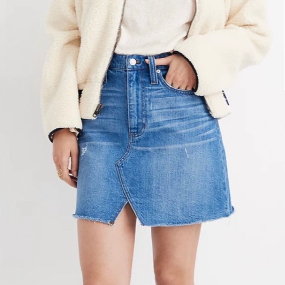 **SOLD** Madewell denim mini skirt, raw hem